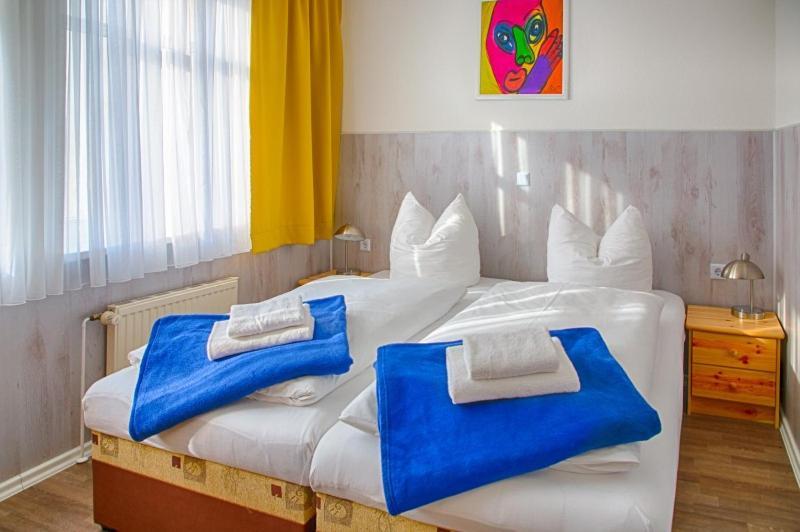 H&H Apartments Im Herzen Der Stadt In Der Lange Strasse Geraeumig Ruhig Mit Kueche Und Esstisch Greifswald Zewnętrze zdjęcie