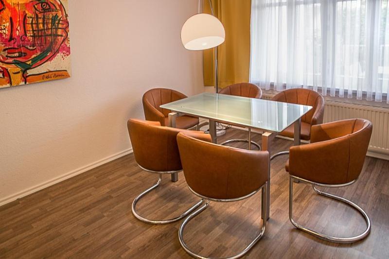 H&H Apartments Im Herzen Der Stadt In Der Lange Strasse Geraeumig Ruhig Mit Kueche Und Esstisch Greifswald Zewnętrze zdjęcie