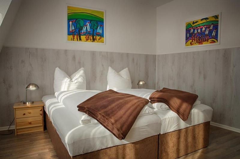 H&H Apartments Im Herzen Der Stadt In Der Lange Strasse Geraeumig Ruhig Mit Kueche Und Esstisch Greifswald Zewnętrze zdjęcie