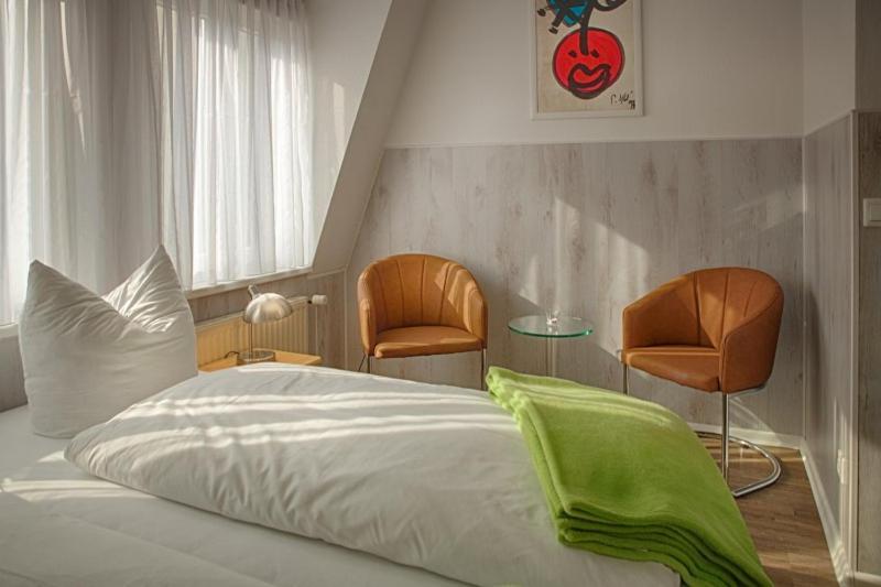 H&H Apartments Im Herzen Der Stadt In Der Lange Strasse Geraeumig Ruhig Mit Kueche Und Esstisch Greifswald Zewnętrze zdjęcie