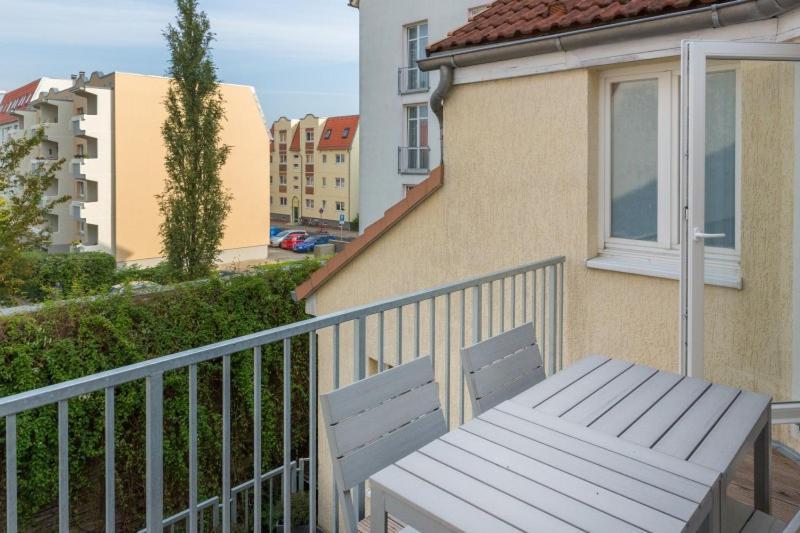 H&H Apartments Im Herzen Der Stadt In Der Lange Strasse Geraeumig Ruhig Mit Kueche Und Esstisch Greifswald Zewnętrze zdjęcie