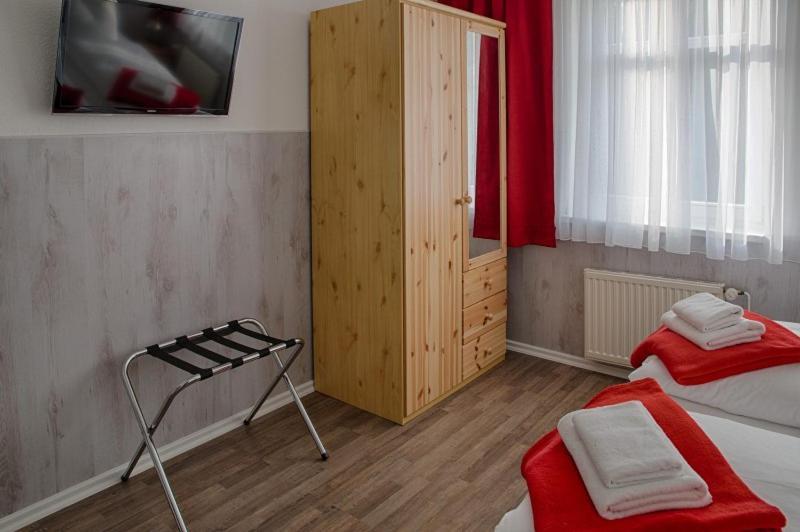 H&H Apartments Im Herzen Der Stadt In Der Lange Strasse Geraeumig Ruhig Mit Kueche Und Esstisch Greifswald Zewnętrze zdjęcie
