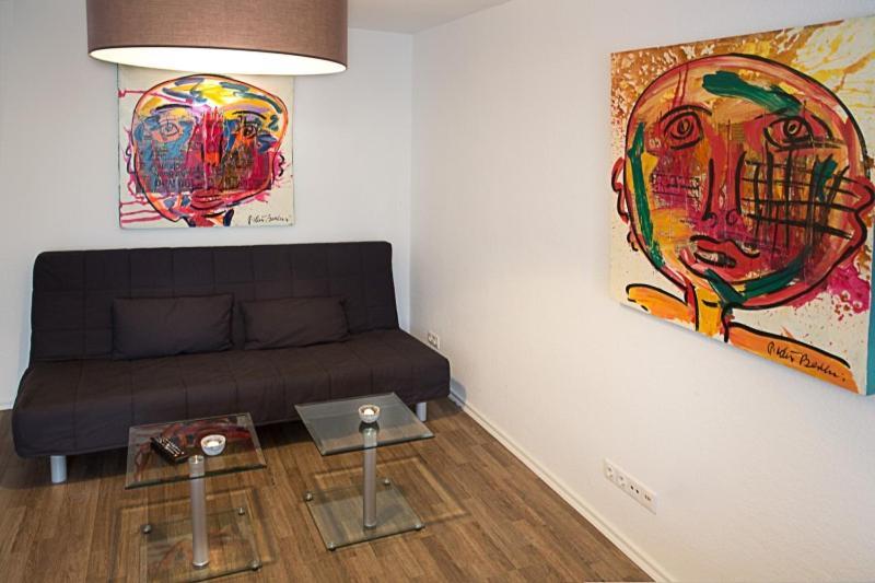 H&H Apartments Im Herzen Der Stadt In Der Lange Strasse Geraeumig Ruhig Mit Kueche Und Esstisch Greifswald Zewnętrze zdjęcie
