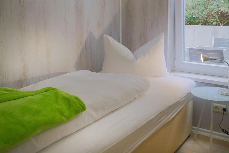 H&H Apartments Im Herzen Der Stadt In Der Lange Strasse Geraeumig Ruhig Mit Kueche Und Esstisch Greifswald Zewnętrze zdjęcie