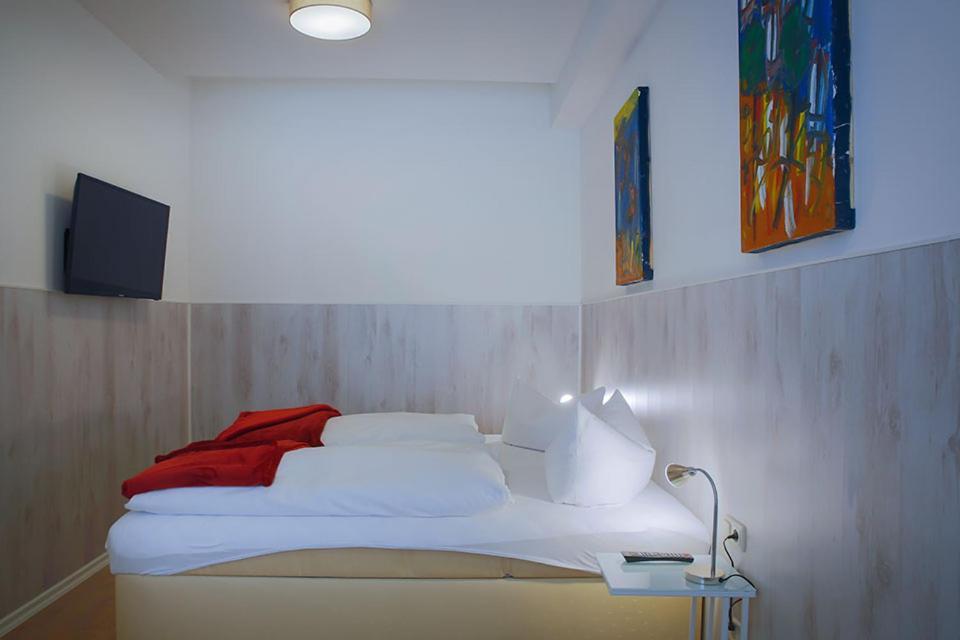 H&H Apartments Im Herzen Der Stadt In Der Lange Strasse Geraeumig Ruhig Mit Kueche Und Esstisch Greifswald Zewnętrze zdjęcie