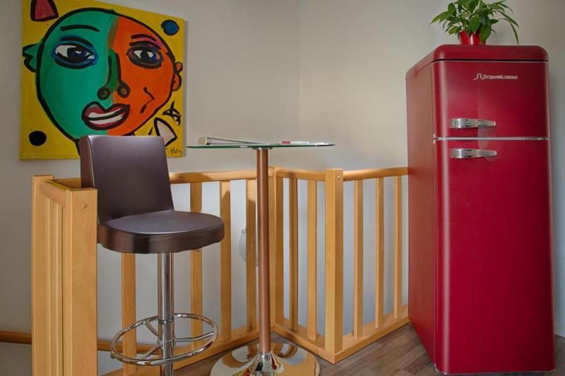 H&H Apartments Im Herzen Der Stadt In Der Lange Strasse Geraeumig Ruhig Mit Kueche Und Esstisch Greifswald Zewnętrze zdjęcie